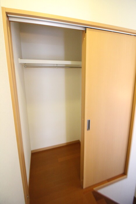 物件内観写真15　(収納)