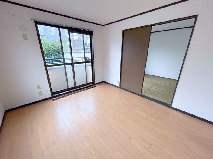 物件内観写真7　(居室)