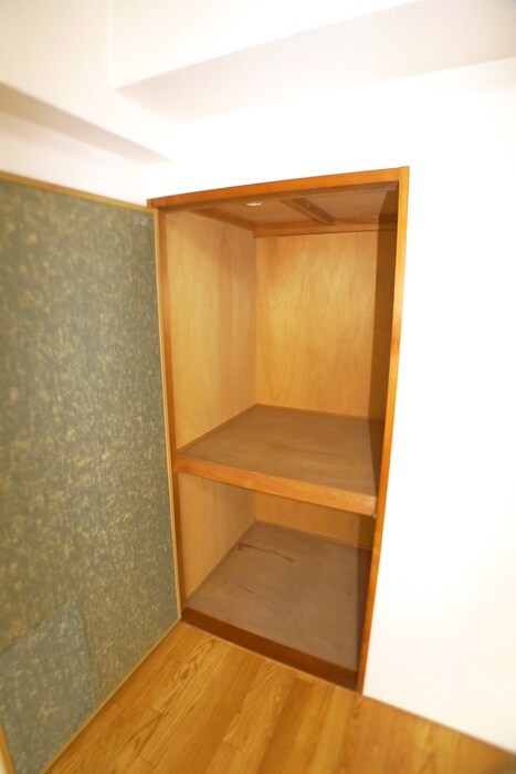 物件内観写真15　(収納)