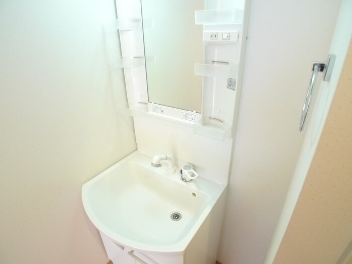 物件内観写真9　(洗面)