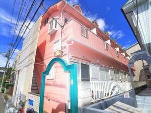 メゾンローゼE外観写真