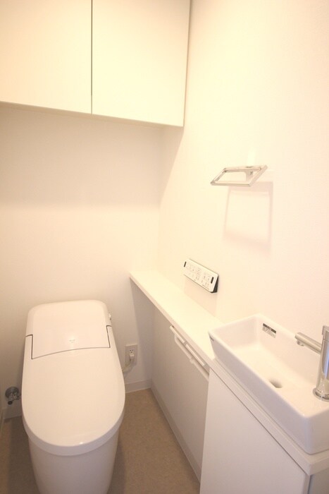 物件内観写真10　(トイレ)