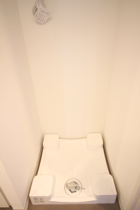 物件内観写真11　(洗濯機置場)