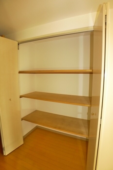 物件内観写真8　(収納)