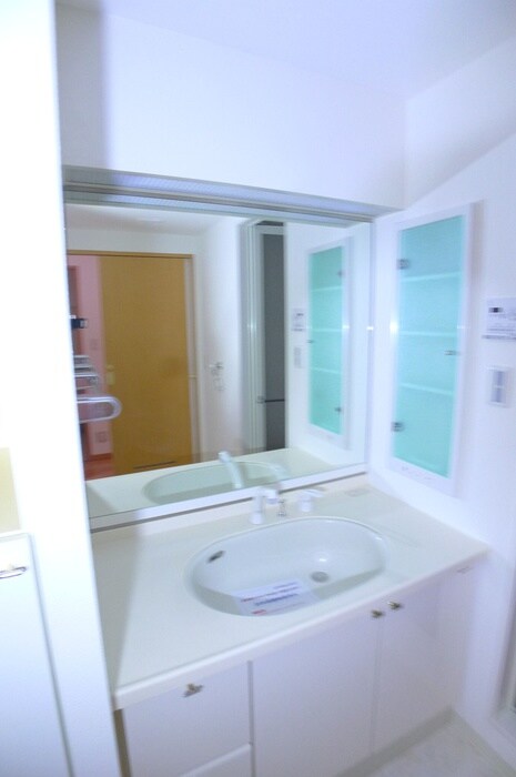 物件内観写真11　(洗面)