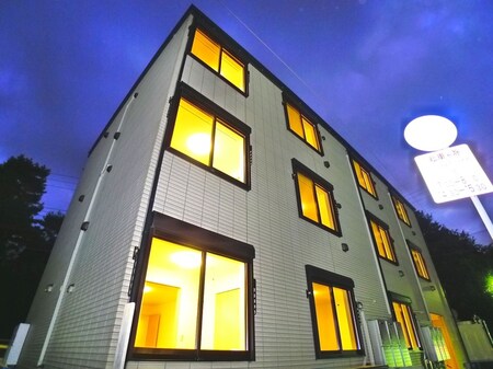 ロイヤルアビコ外観写真