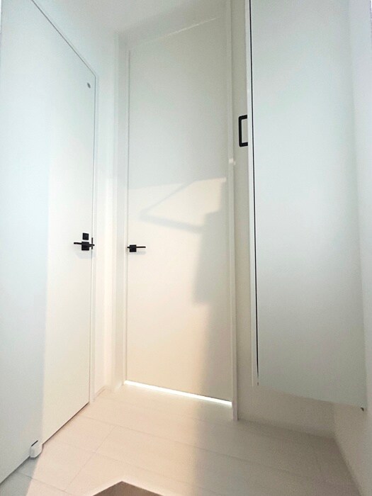 物件内観写真16　(廊下)