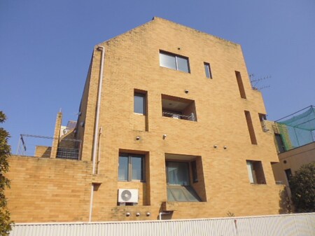 ホワイトフラット外観写真