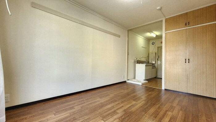 物件内観写真10　(居室)