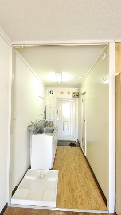 物件内観写真15　(廊下)