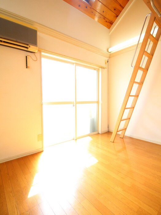 物件内観写真15　(居室)