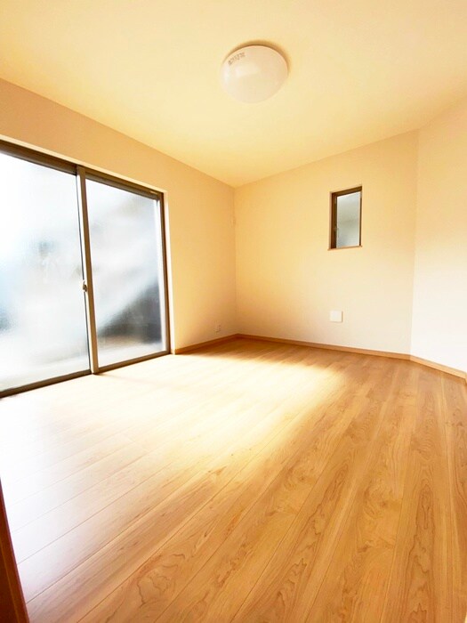 物件内観写真9　(居室)