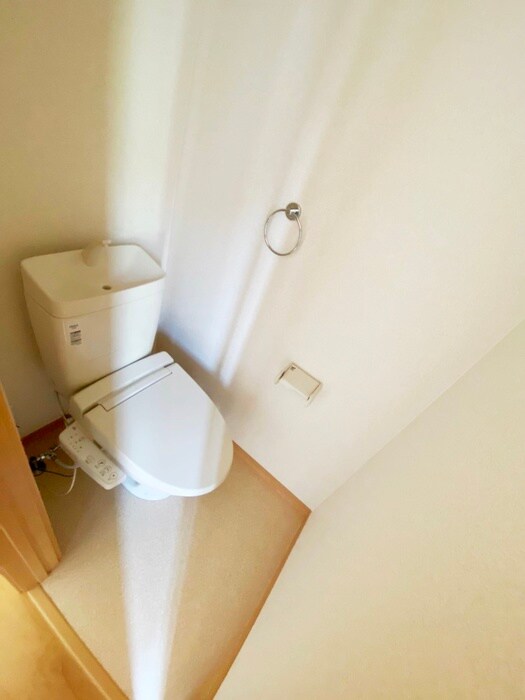 物件内観写真11　(トイレ)