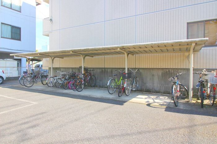 物件外観写真6　(駐輪場)