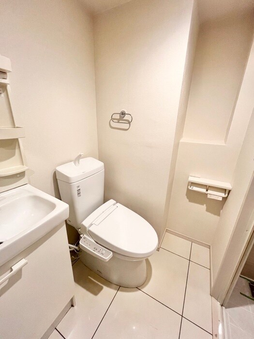 物件内観写真14　(トイレ)