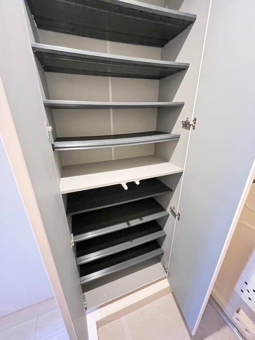 物件内観写真18　(靴箱)