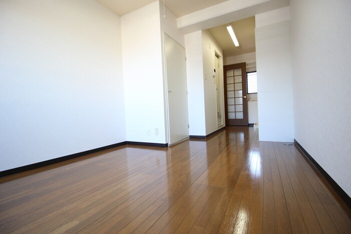 物件内観写真10　(居室)