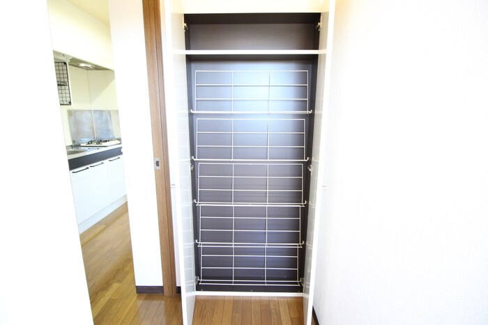 物件内観写真17　(靴箱)