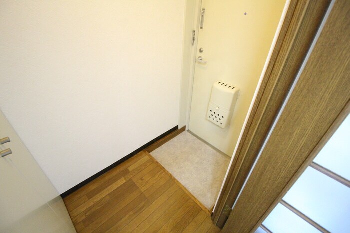 物件内観写真18　(玄関)