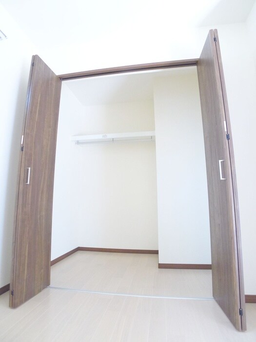 物件内観写真16　(収納)