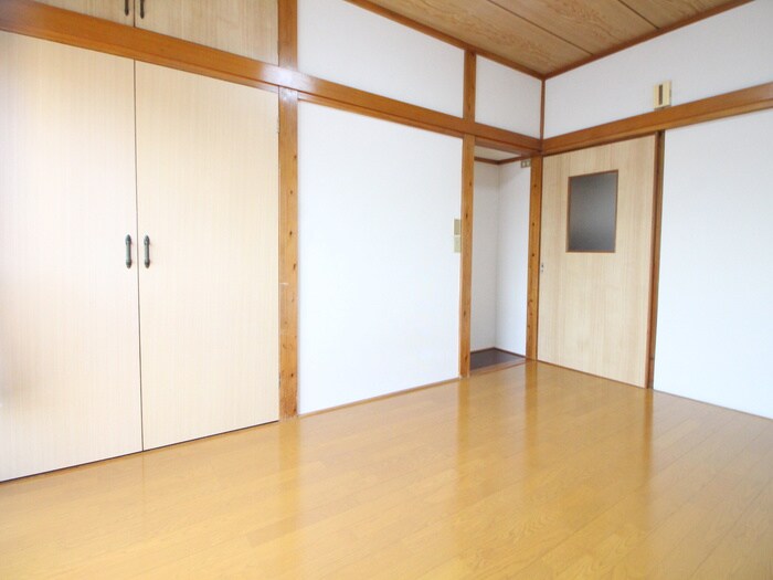 物件内観写真4　(居室)