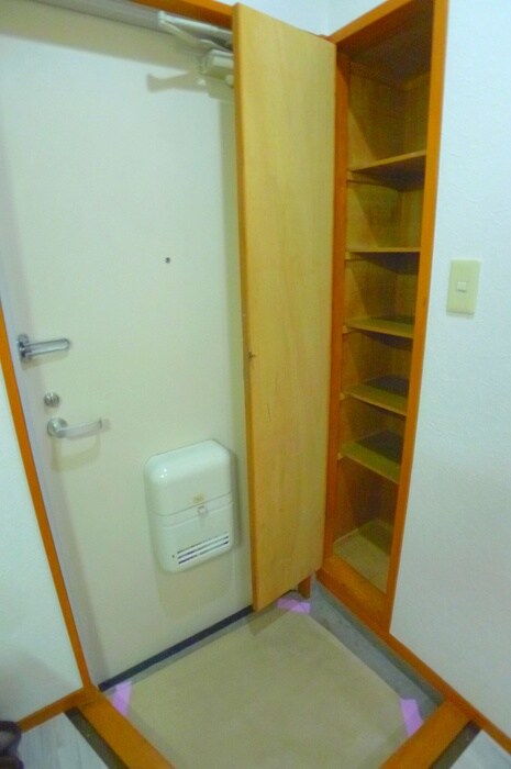 物件内観写真14　(靴箱)