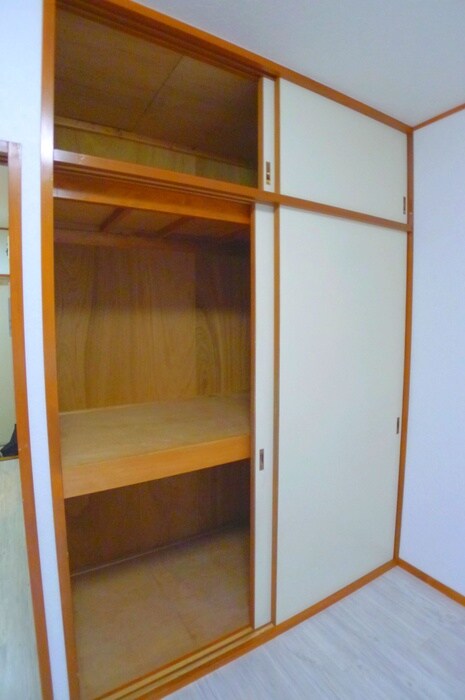 物件内観写真16　(収納)