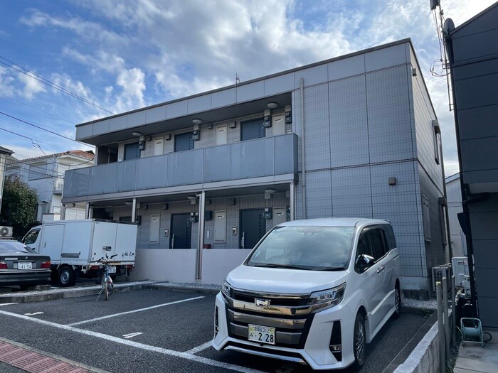 物件外観写真4　(駐車場)