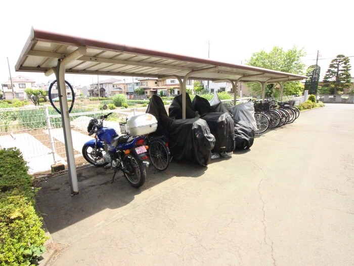 物件外観写真5　(駐輪場)