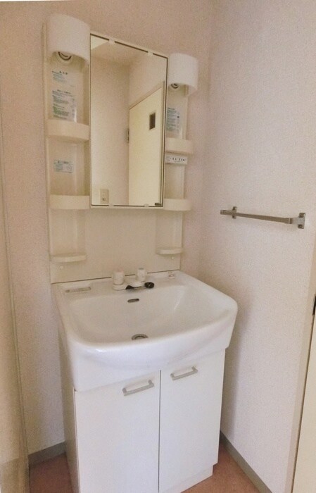 物件内観写真12　(洗面)