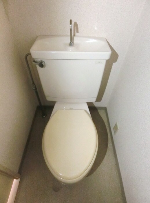 物件内観写真14　(トイレ)