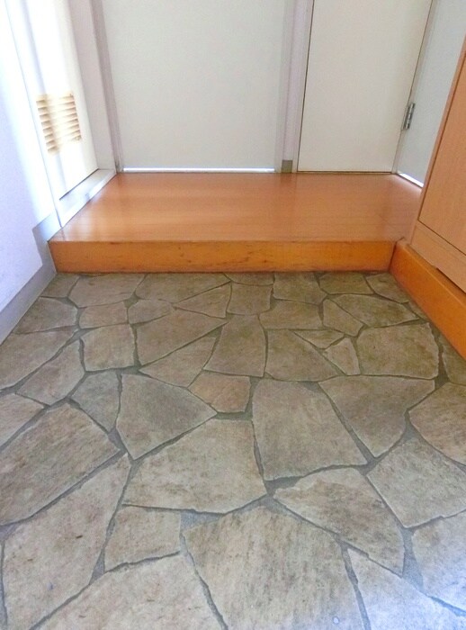 物件内観写真17　(玄関)