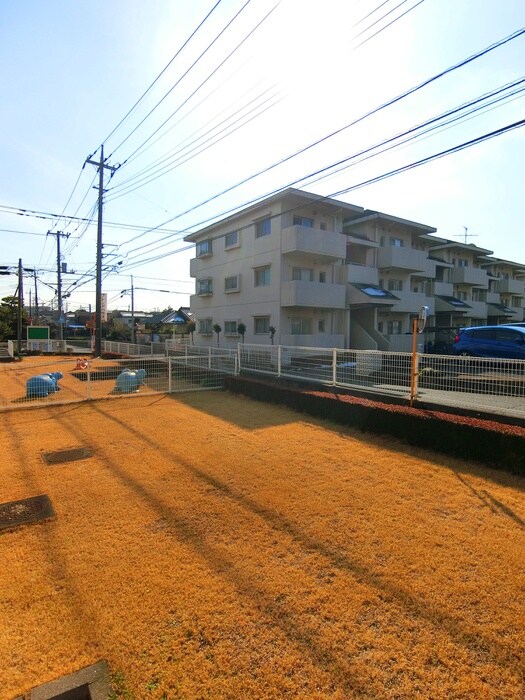 物件内観写真19　(室内からの展望)