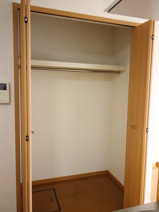 物件内観写真9　(収納)