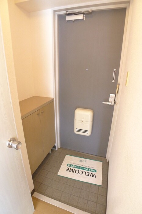 物件内観写真19　(玄関)