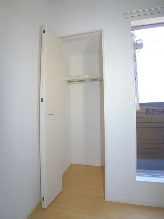 物件内観写真16　(収納)