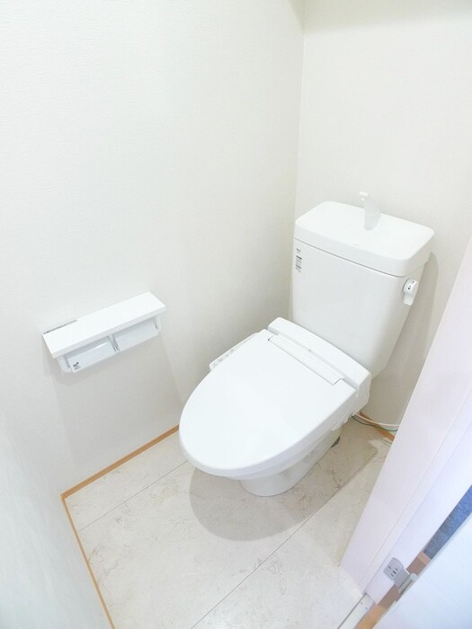 物件内観写真15　(トイレ)