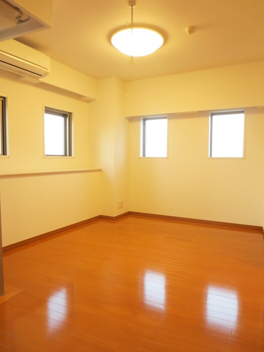 物件内観写真13　(居室)