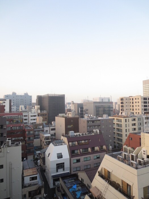 物件内観写真16　(室内からの展望)