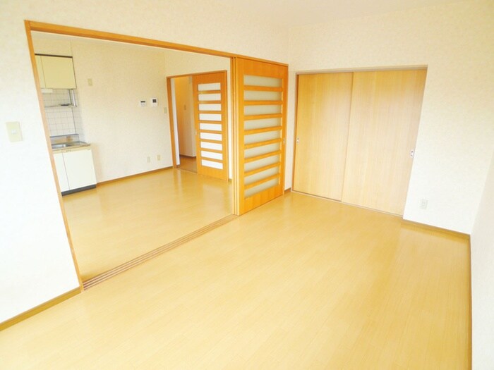 物件内観写真5　(居室)