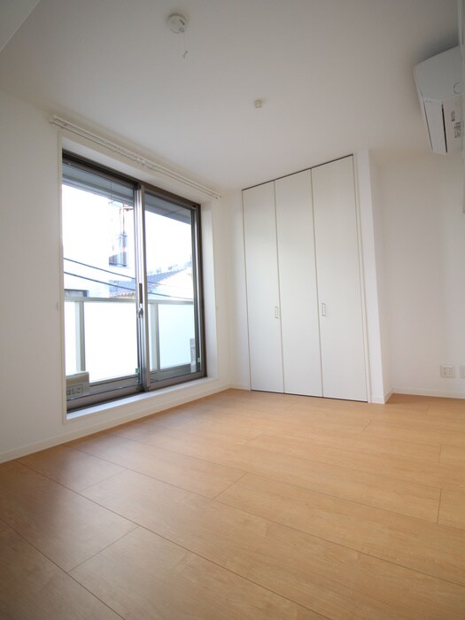 物件内観写真9　(居室)