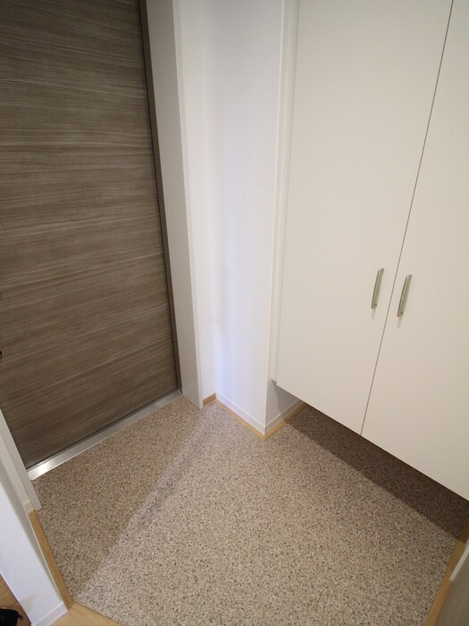 物件内観写真21　(玄関)
