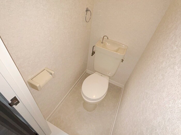物件内観写真11　(トイレ)
