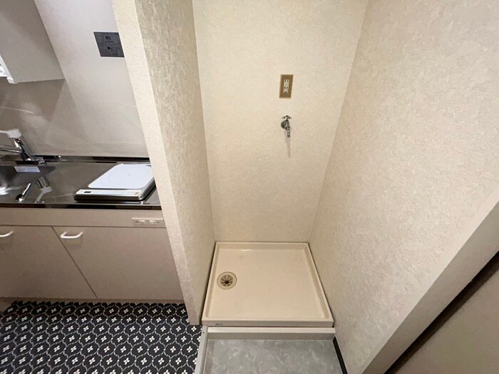 物件内観写真12　(洗濯機置場)