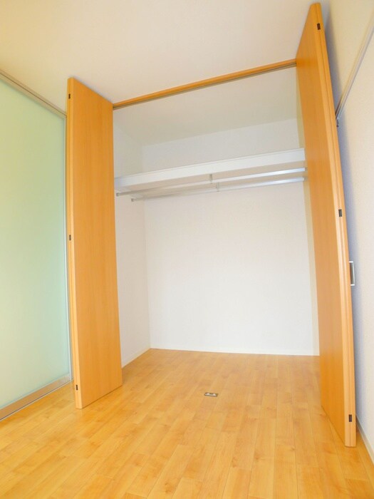 物件内観写真16　(収納)