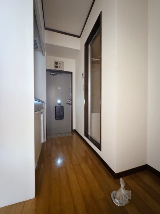 物件内観写真14　(廊下)