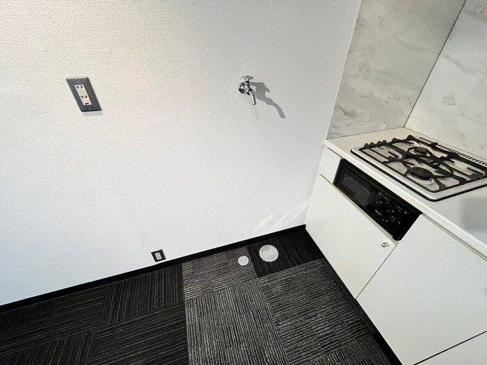 物件内観写真15　(洗濯機置場)