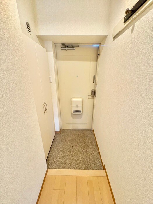 物件内観写真21　(玄関)