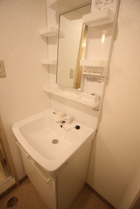 物件内観写真12　(洗面)