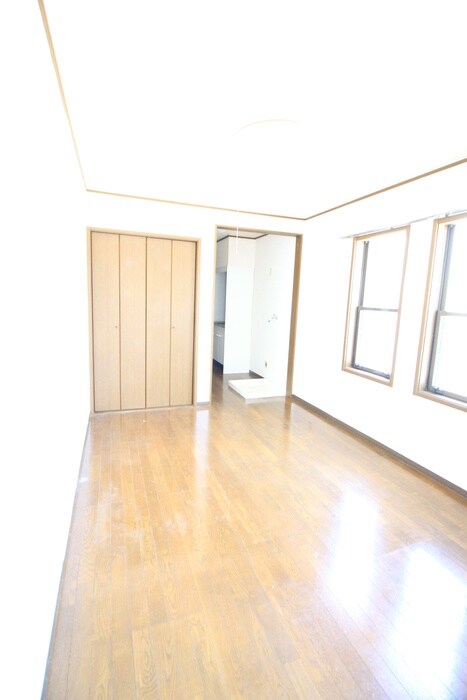 物件内観写真9　(居室)